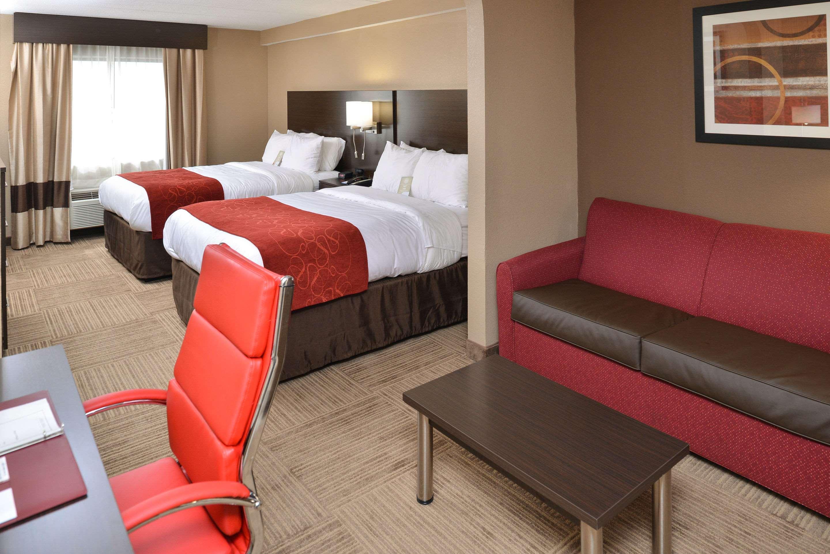 Comfort Suites Columbus Bagian luar foto