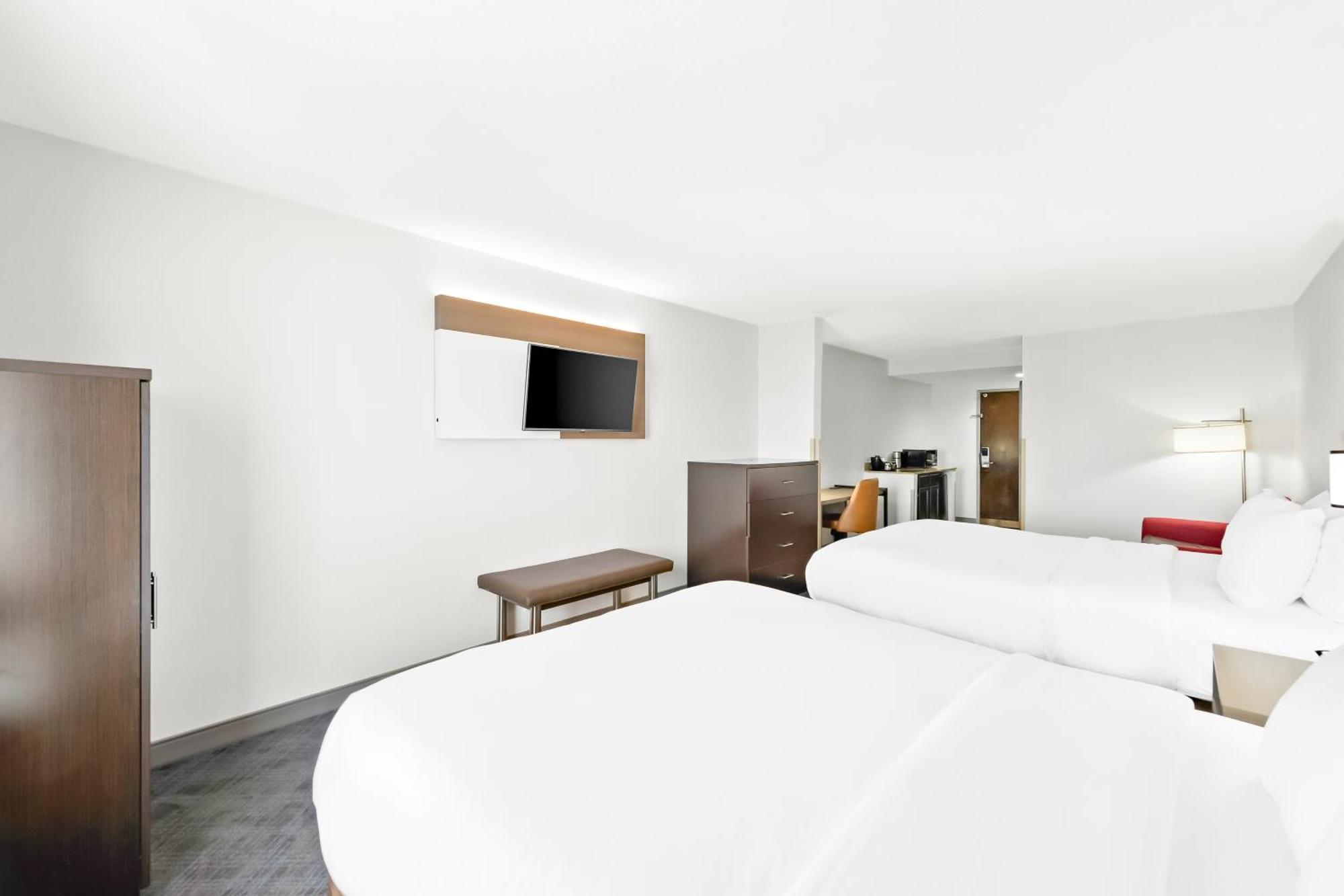 Comfort Suites Columbus Bagian luar foto