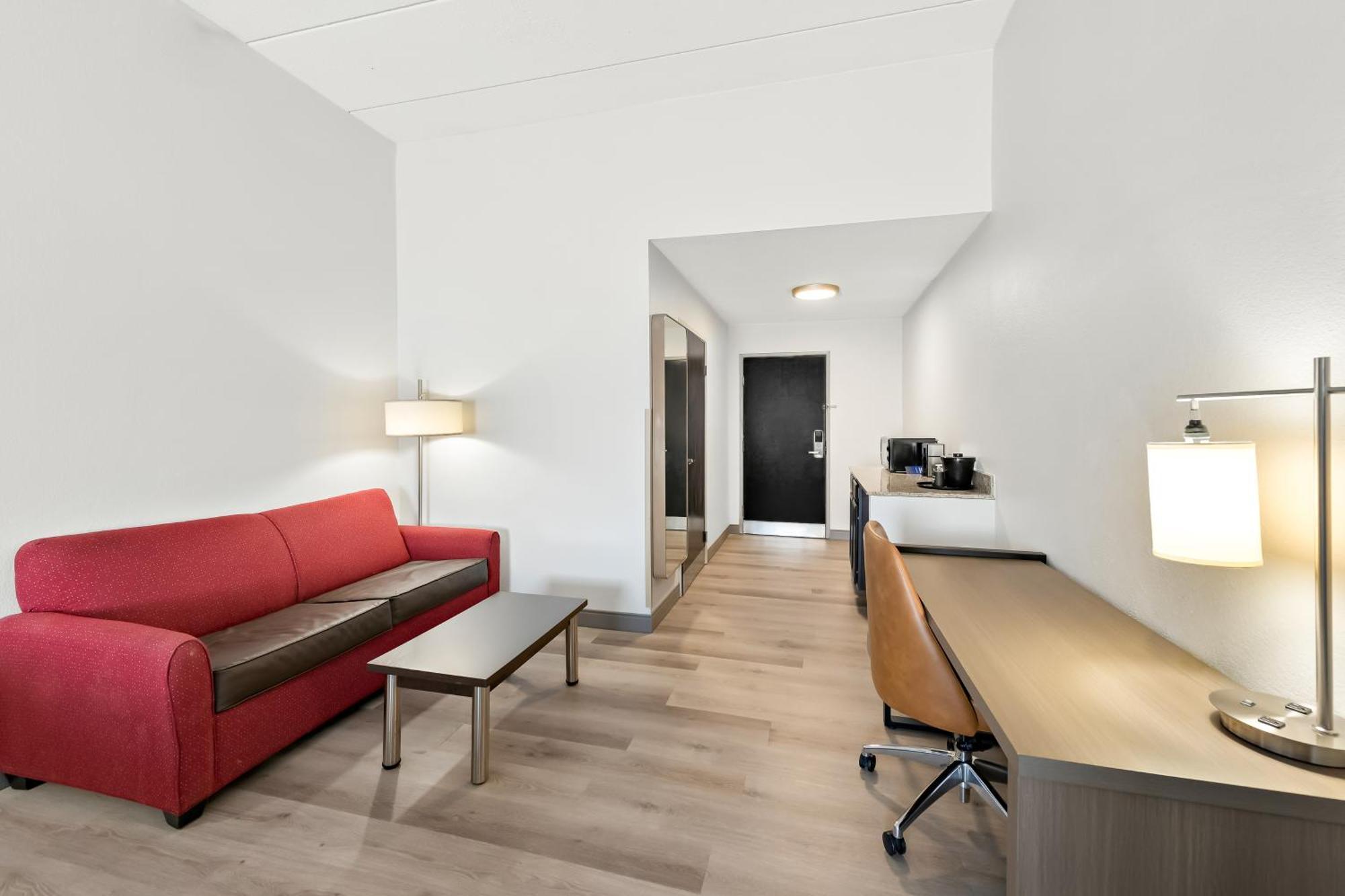 Comfort Suites Columbus Bagian luar foto