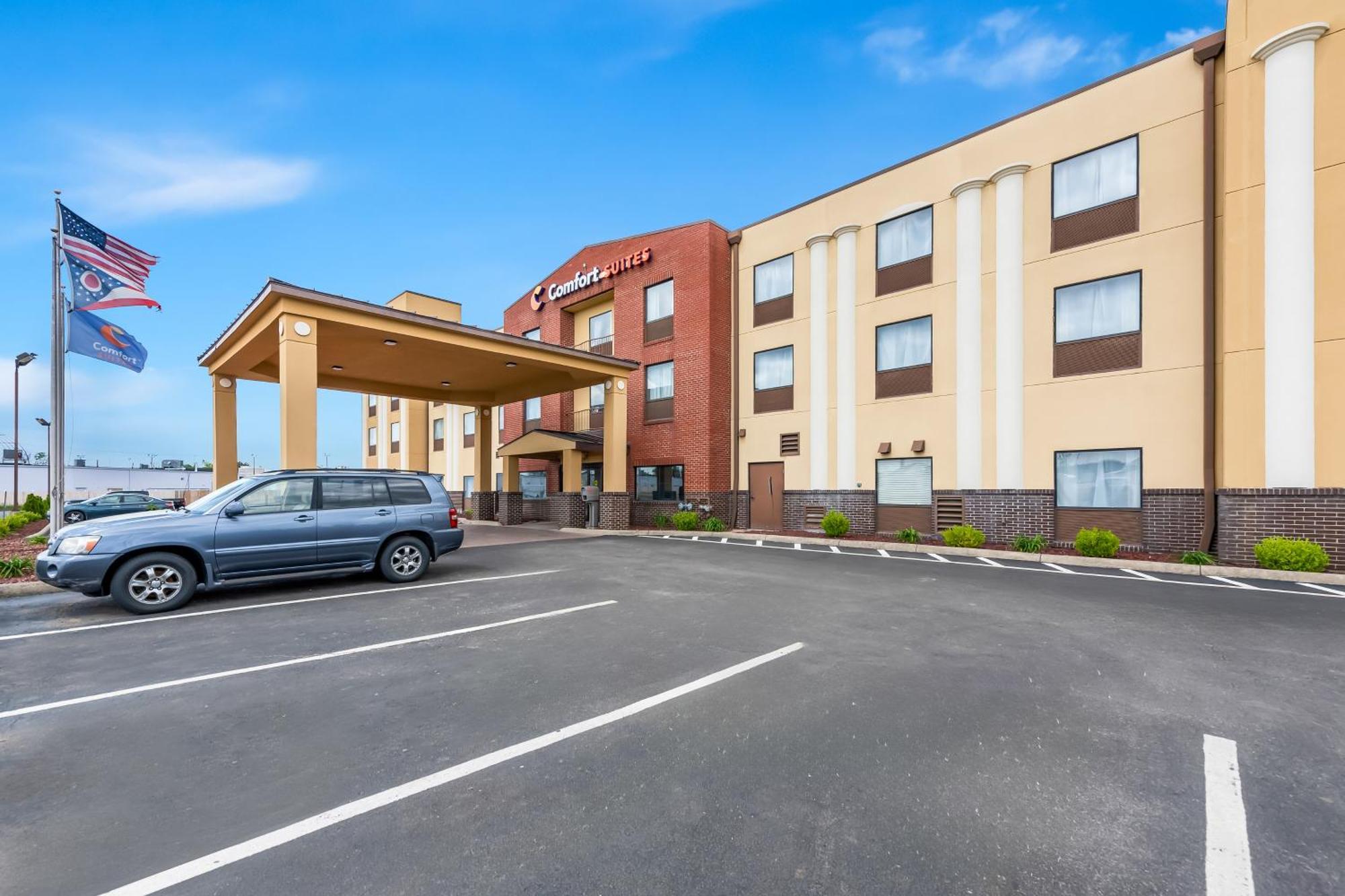 Comfort Suites Columbus Bagian luar foto
