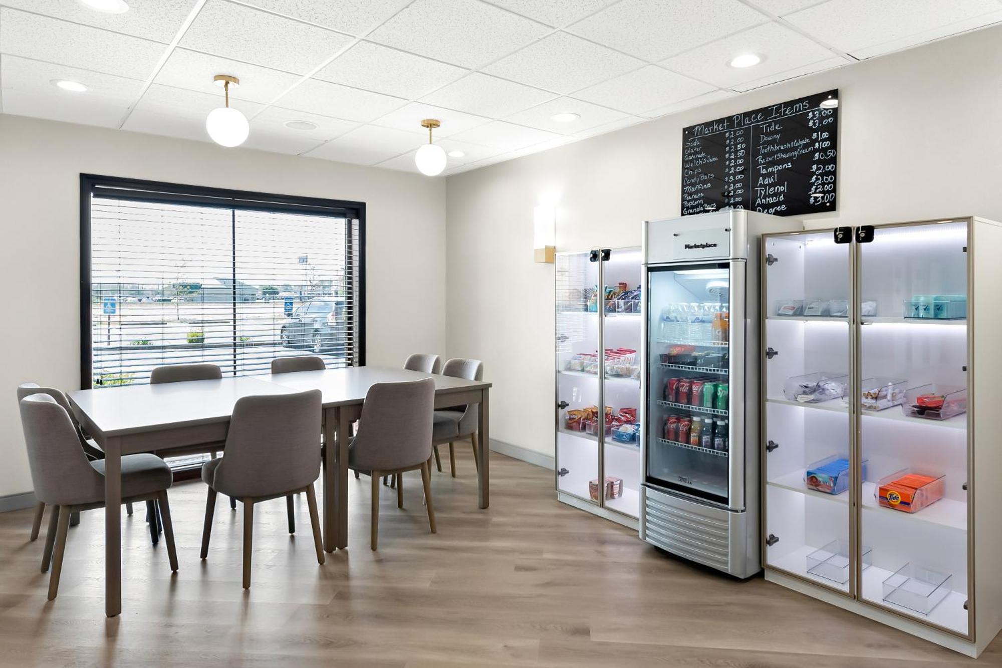 Comfort Suites Columbus Bagian luar foto