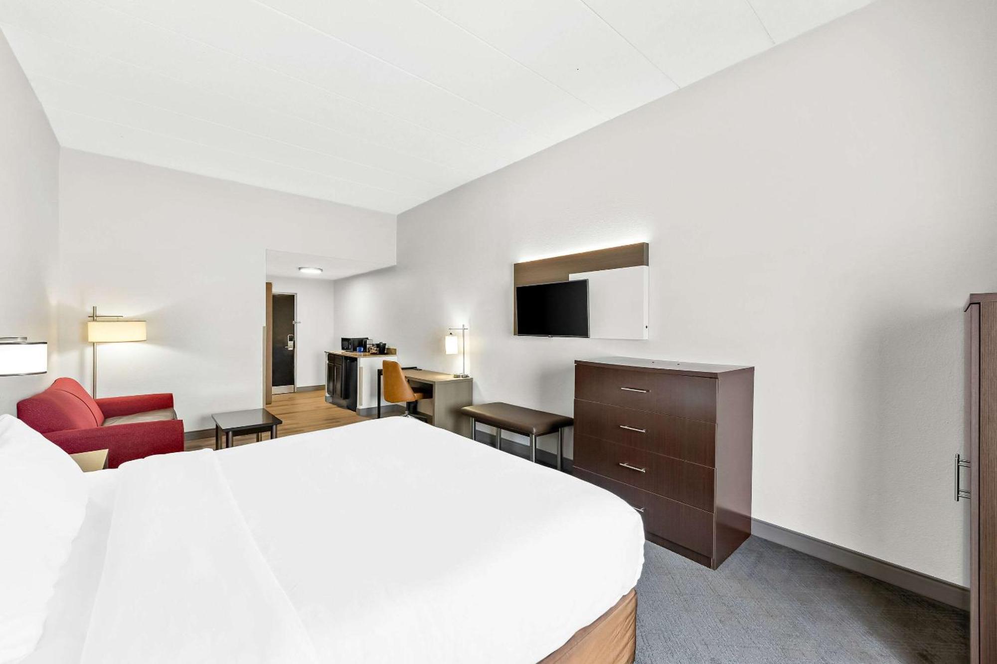 Comfort Suites Columbus Bagian luar foto