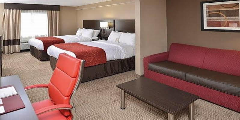 Comfort Suites Columbus Bagian luar foto